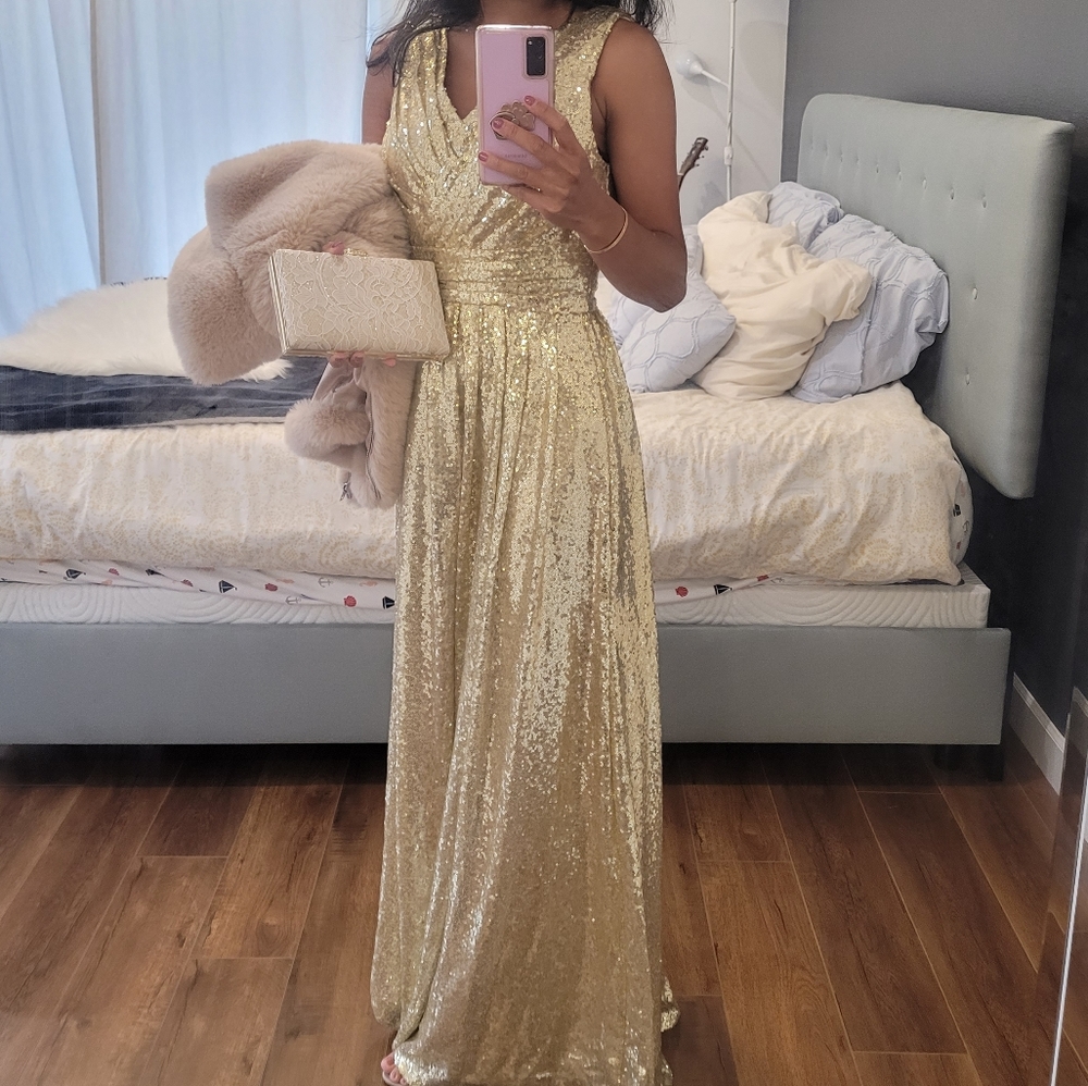 Gorgeous gold sequin maxi dress